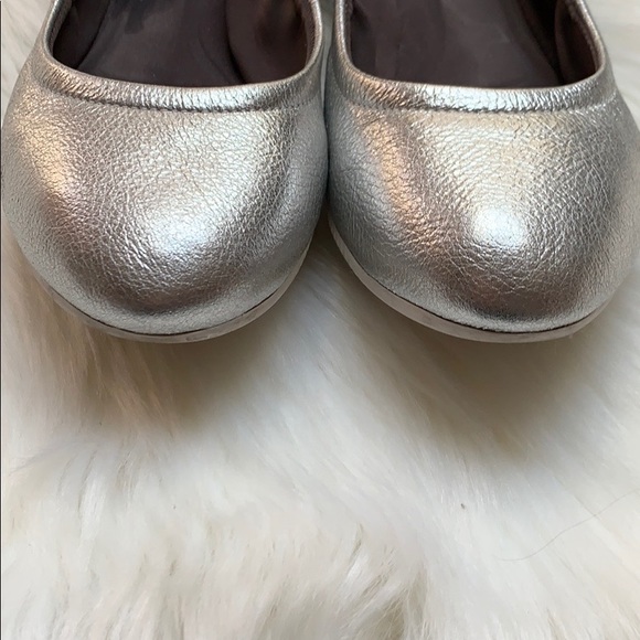 Cole Han StudioGrand Ballet Silver Flats Size 6 - Picture 6 of 8